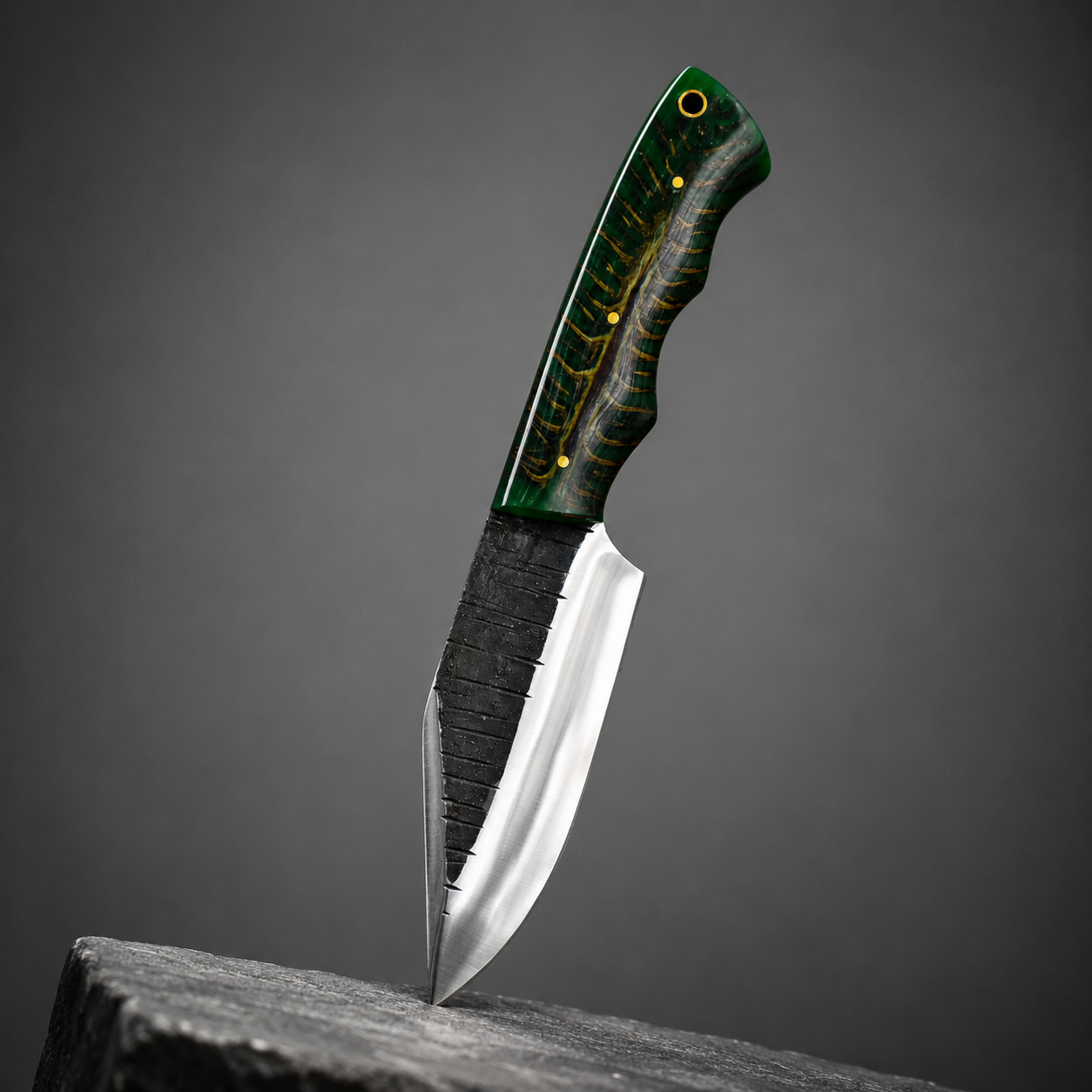 Classic Kukri Knife – Rustic Wood Handle